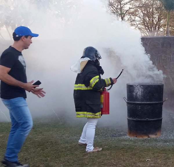 TREINAMENTO DE BRIGADA DE INCÊNDIO